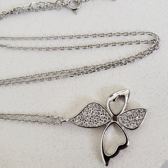Jewelry - Genuine 925 silver necklace